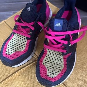 Women Adidas ultra boost